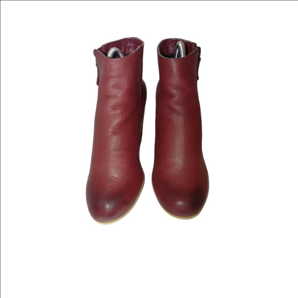BP Brass Plum Leather Booties Size 8M - Picture 1 of 4